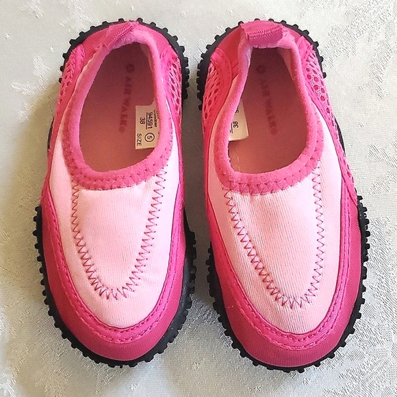 Airwalk Pink Water Shoes Baby Girl Size 5 - Picture 3 of 10